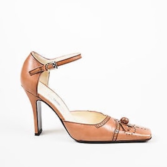 Prada Heels - Picture 3 of 7